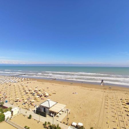La Torre - Frontemare - Immobil Relax Villa Lido di Jesolo Exterior photo