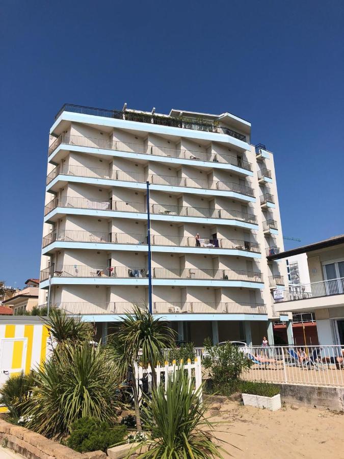 La Torre - Frontemare - Immobil Relax Villa Lido di Jesolo Exterior photo